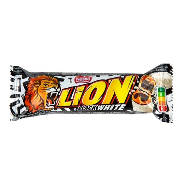 Lion Black n White